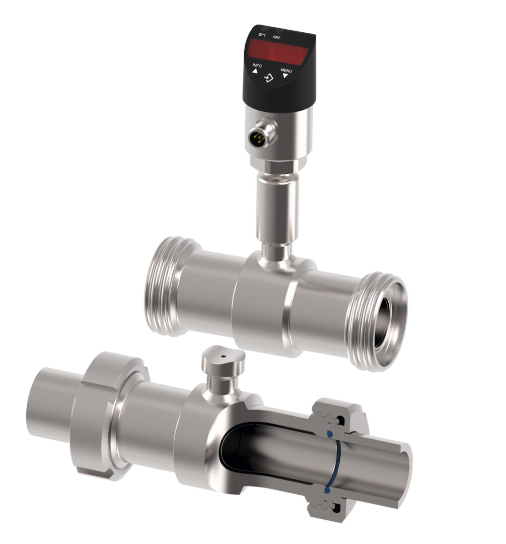 Sanitary connection to the process with in-line diaphragm seals