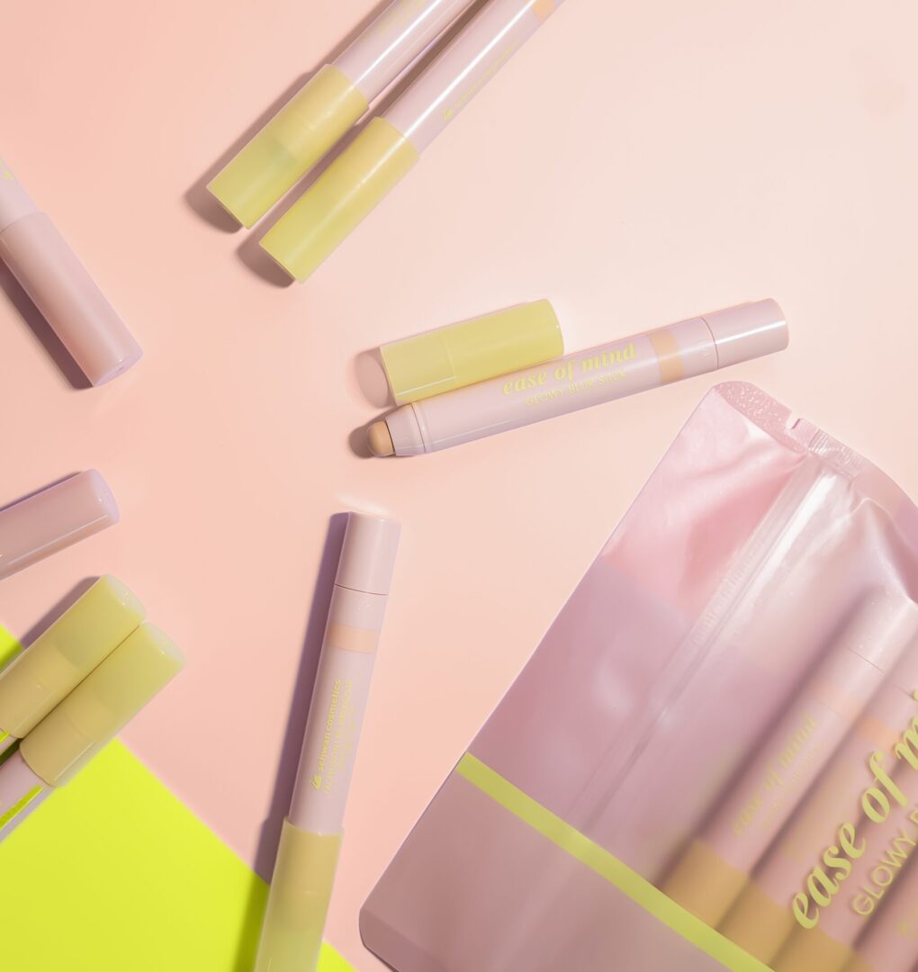 Love your skin with Schwan Cosmetics’ vegan Glowy Blur Stick